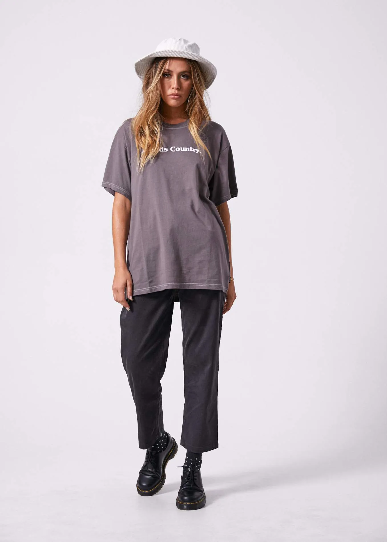 Afends Womens Afends Country - Oversized Tee - Charcoal