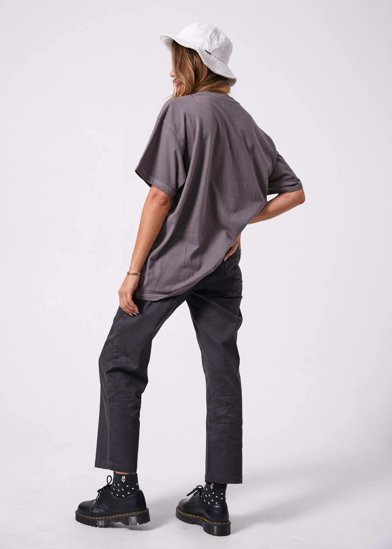 Afends Womens Afends Country - Oversized Tee - Charcoal