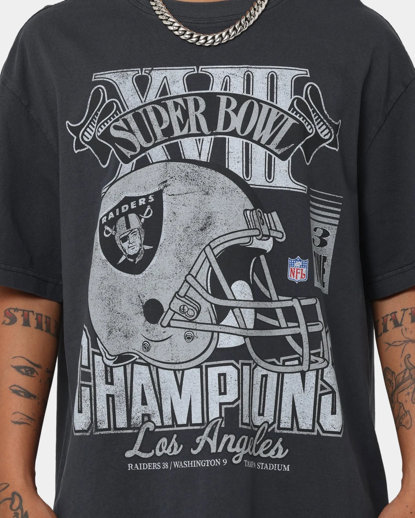 Mitchell & Ness Los Angeles Raiders Superbowl Champ T-Shirt Faded Black