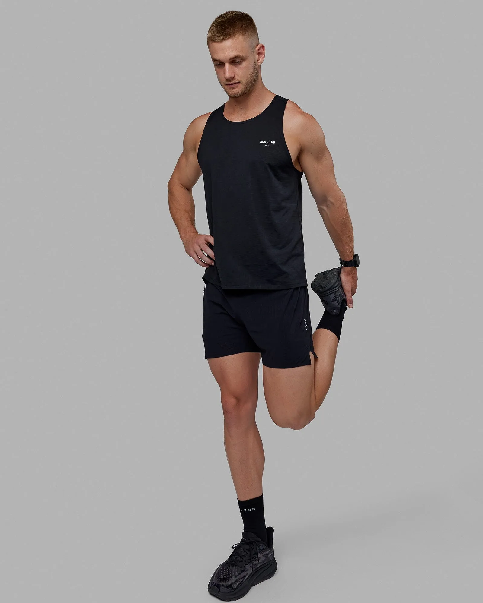 RUN–CLUB Performance Tank - Black