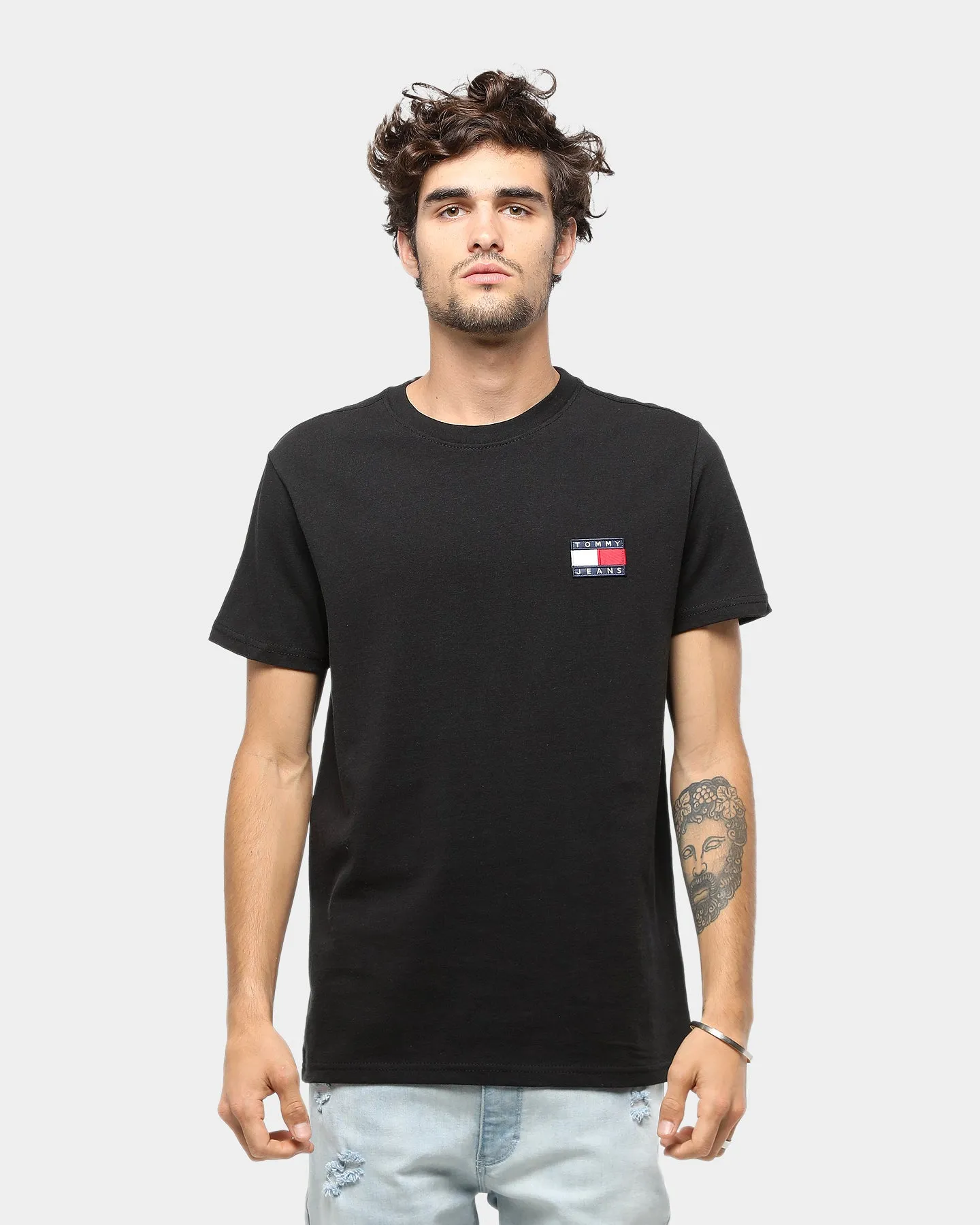 Tommy Jeans TJM Tommy Badge Tee Tommy Black