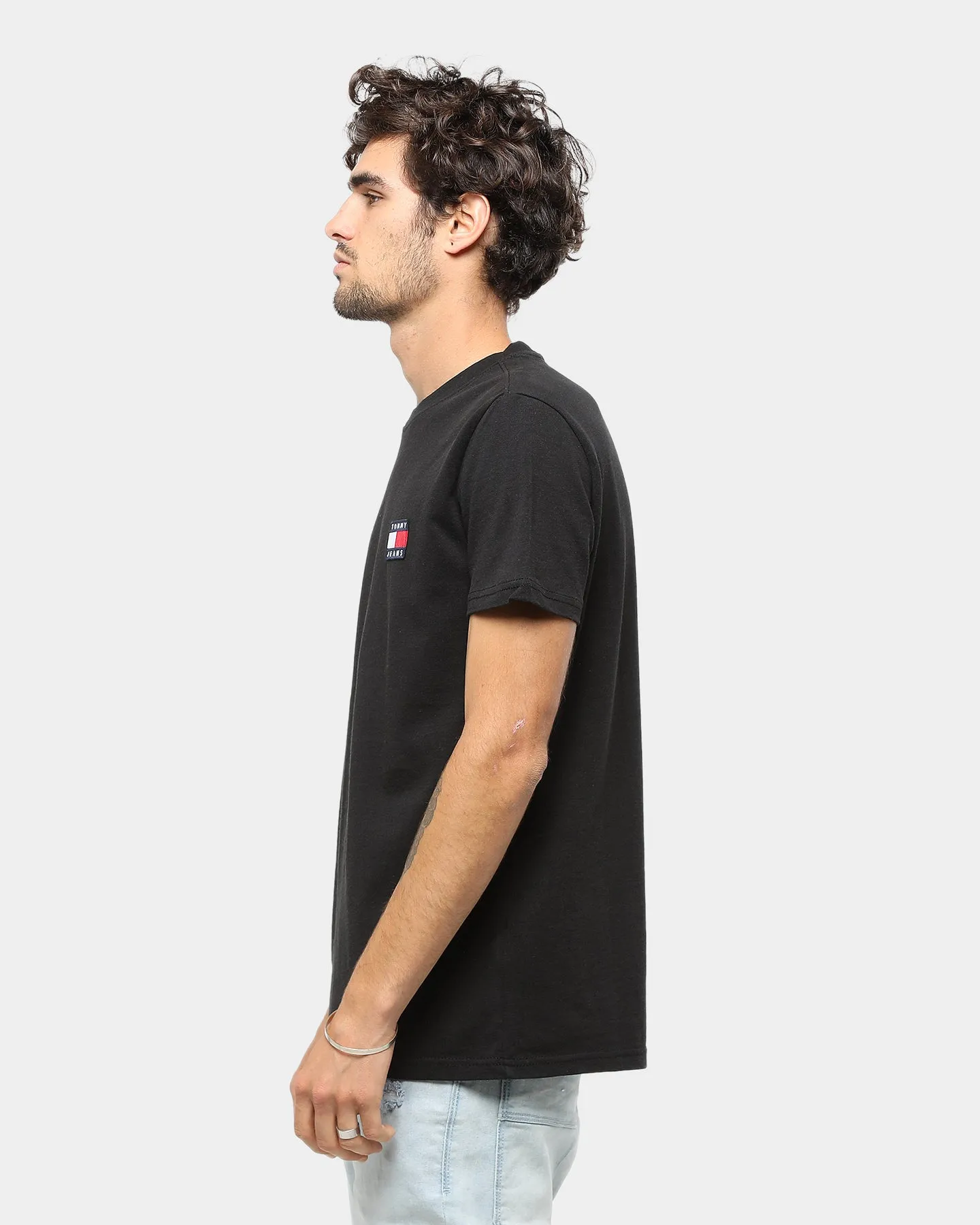 Tommy Jeans TJM Tommy Badge Tee Tommy Black